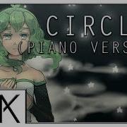 Kira Circles Piano