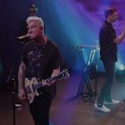 Hollywood Undead Levitate