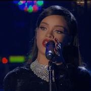 Rihanna Diamonds Live