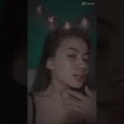 Awek Melayu Menari