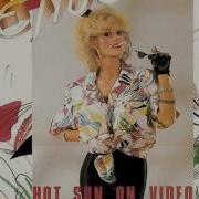 Venus Hot Sun On Video Lyrics