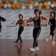 Strong By Zumba With Zin Niken Df Q2 6 Follow It Df Fitness Aerobic