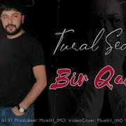 Tural Sedalı Bır Qadın