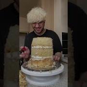 Laminated Cakes