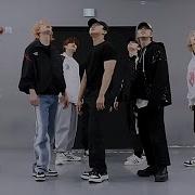 Mirrored Stray Kids Hellevator Dance Practice